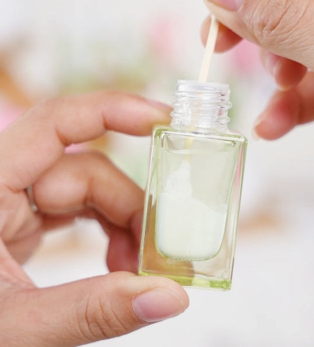 Tiktok/Douyin Hot Baicao mami Acne Repair Essence 13ml/30ml【Tiktok抖音爆款】 百草妈咪祛痘修护精华液