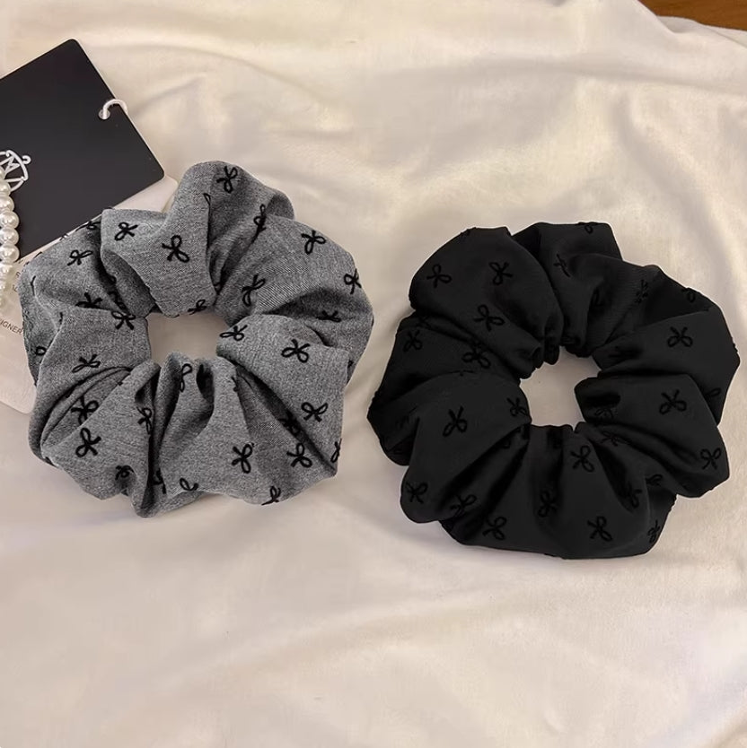 CuteHart Elegant Black Hair Tie - Charming Bow Hair Tie or Polka Dot Hair Tie for a Stylish Look 2pcs 气质黑色波点蝴蝶结大肠发圈尽显时尚风采