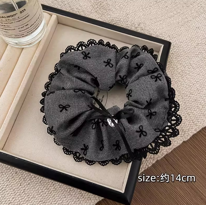 CuteHart Elegant Black Hair Tie - Charming Bow Hair Tie or Polka Dot Hair Tie for a Stylish Look 2pcs 气质黑色波点蝴蝶结大肠发圈尽显时尚风采
