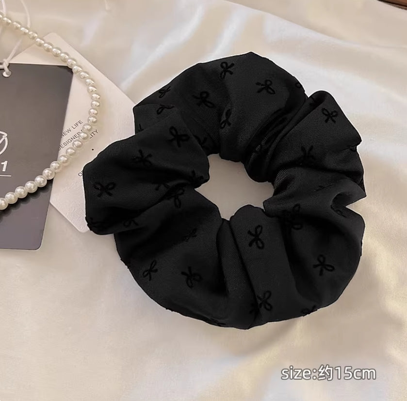 CuteHart Elegant Black Hair Tie - Charming Bow Hair Tie or Polka Dot Hair Tie for a Stylish Look 2pcs 气质黑色波点蝴蝶结大肠发圈尽显时尚风采