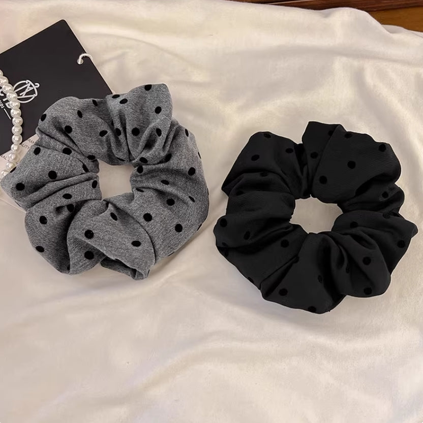 CuteHart Elegant Black Hair Tie - Charming Bow Hair Tie or Polka Dot Hair Tie for a Stylish Look 2pcs 气质黑色波点蝴蝶结大肠发圈尽显时尚风采