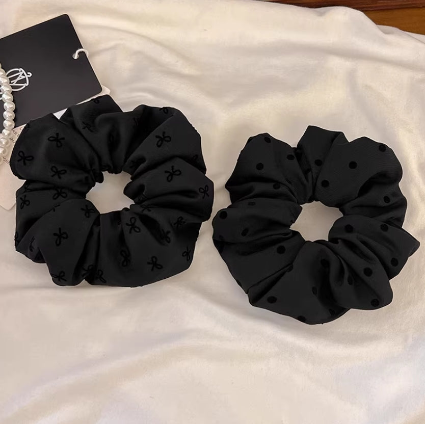 CuteHart Elegant Black Hair Tie - Charming Bow Hair Tie or Polka Dot Hair Tie for a Stylish Look 2pcs 气质黑色波点蝴蝶结大肠发圈尽显时尚风采
