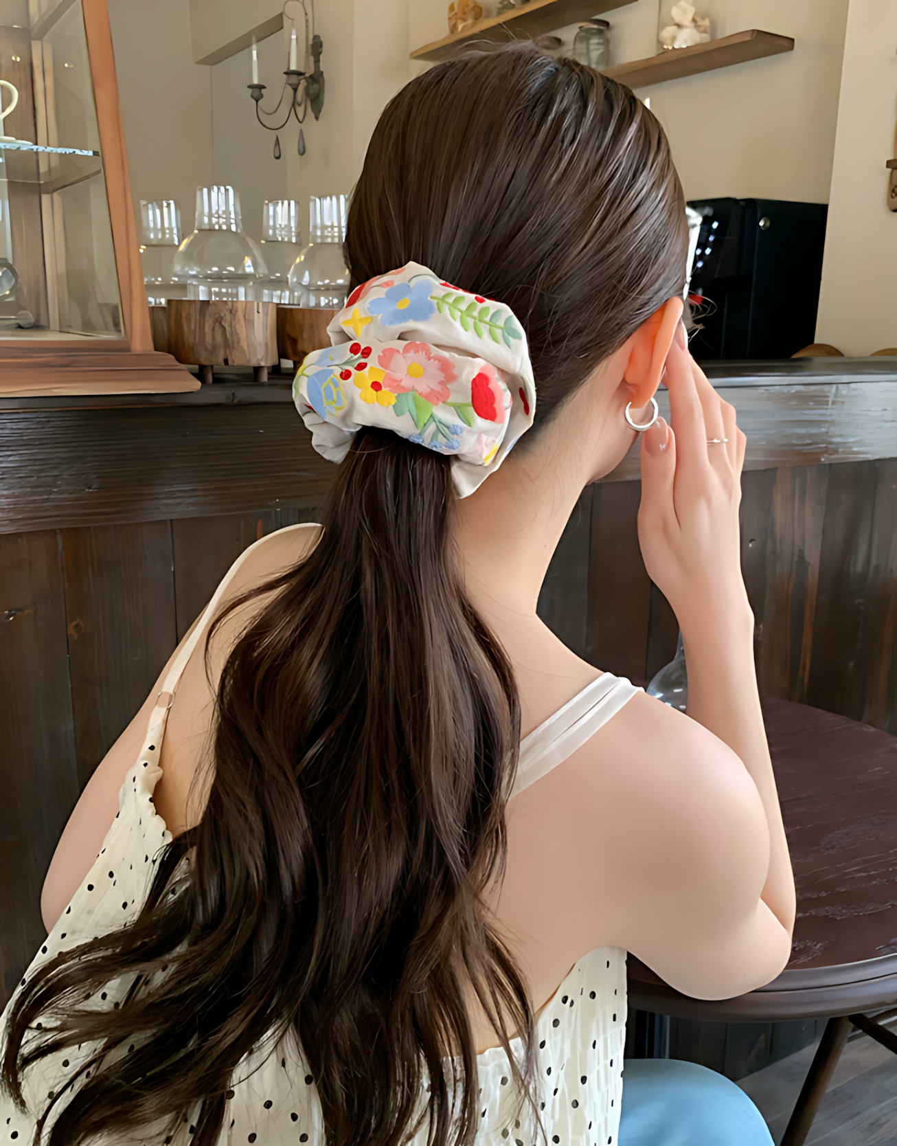 CuteHart Embroidered Hair Tie - Elegant Hair Tie with Detailed Floral Embroidery for an Artistic Look 1pc 重工刺绣花朵发圈呈现复古精美质感