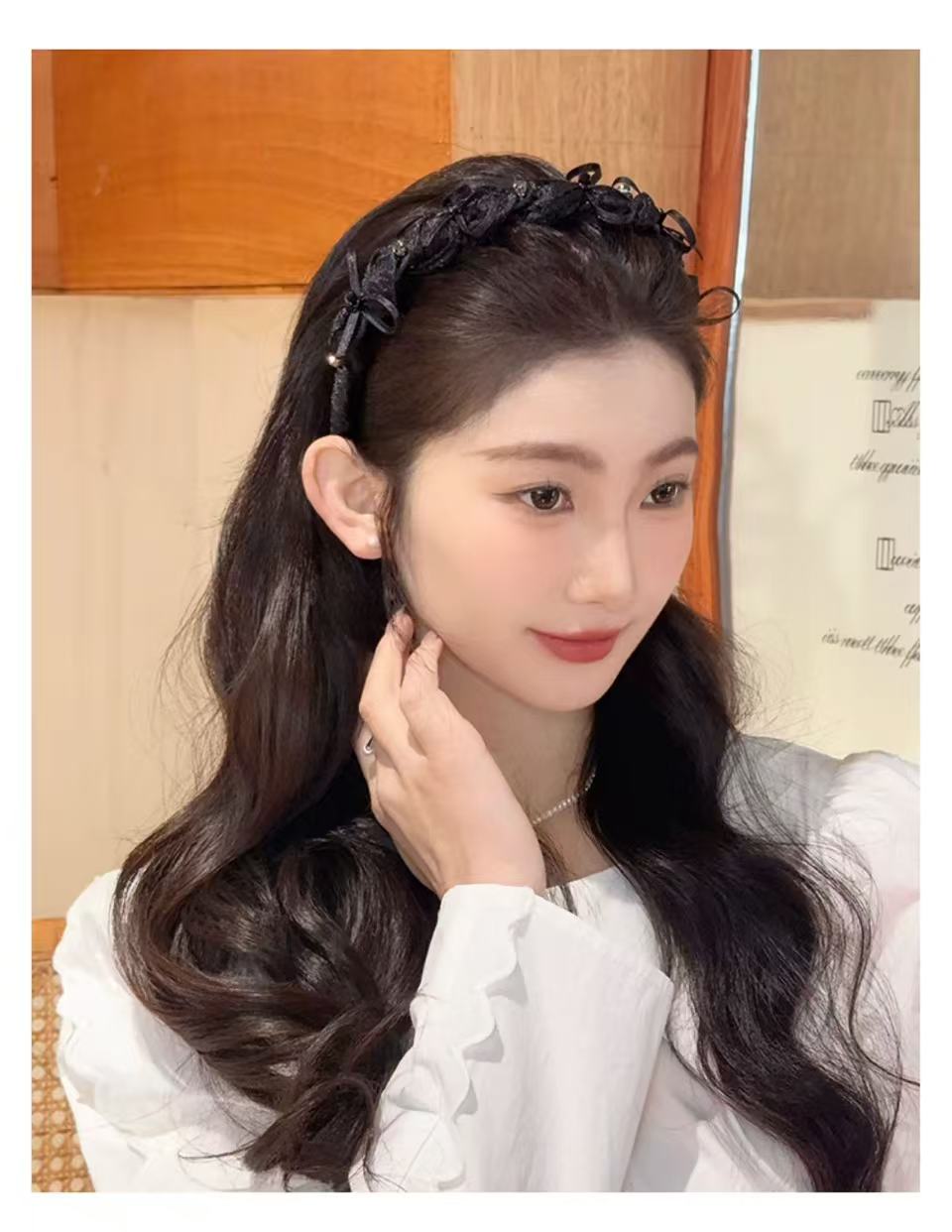 CuteHart Hair Headband - Elegant Rhinestone Headband with a Bow for a French Chic Look 1pc 法式气质水钻蝴蝶结带齿发箍展现优雅魅力