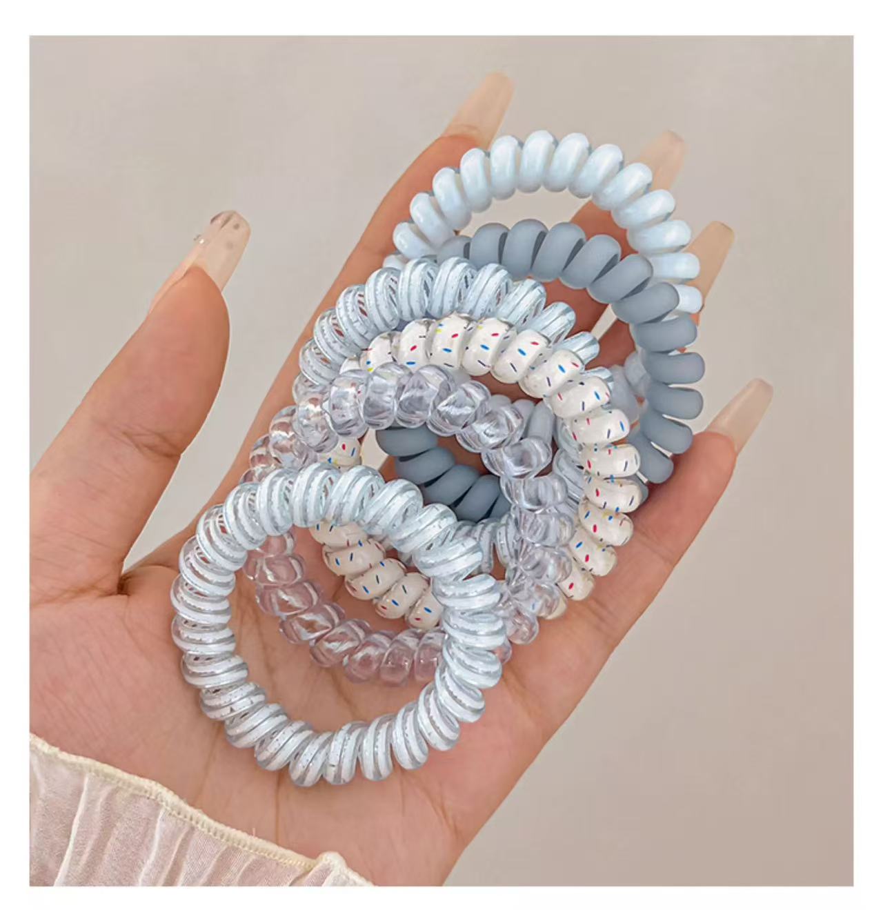 CuteHart Phone Line Elastic Hair Tie - Strong and Comfortable Hair Ties for All-Day Hold 4pcs 电话线弹力发圈舒适持久稳固一整天