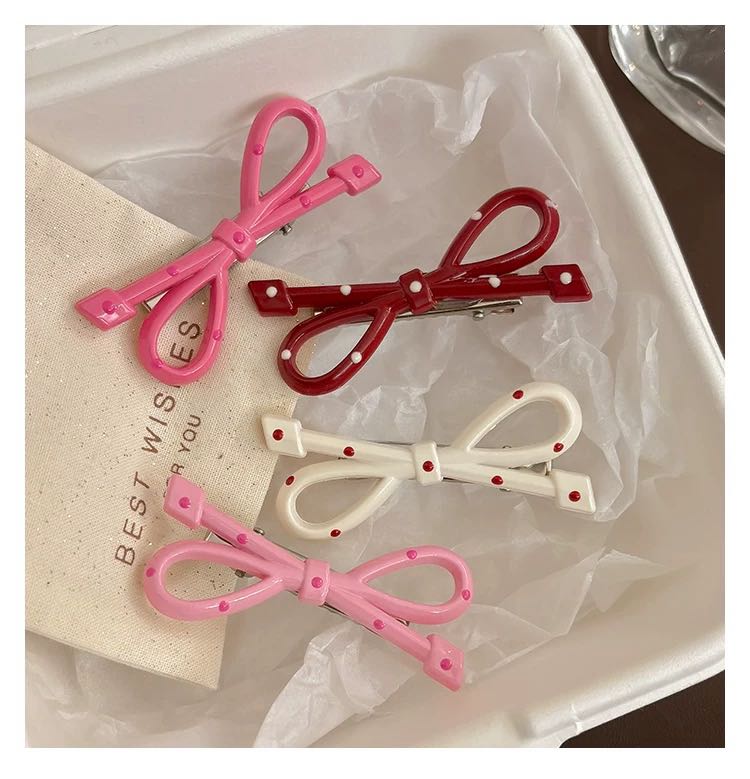 CuteHart Polka Dot Bow Hair Clip - Sweet and Chic Hair Accessory for Everyday Style 2pcs 波点蝴蝶结发夹甜美时尚的日常发饰