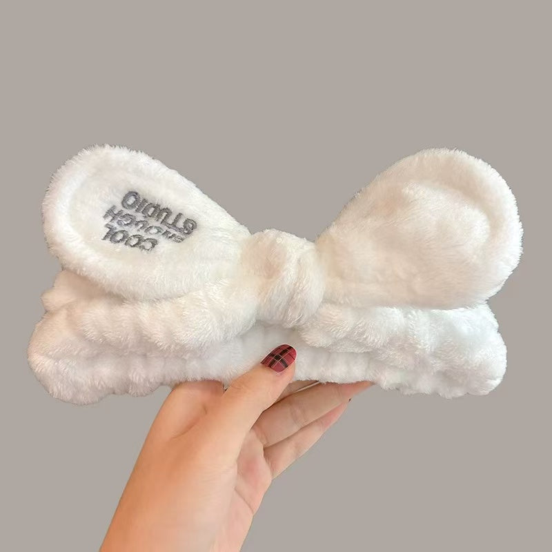 CuteHart Cute Cartoon Plush Face Wash Headband - Soft Cute Headbands for Skincare 1pc 可爱卡通毛绒洗脸发带柔软呵护肌肤