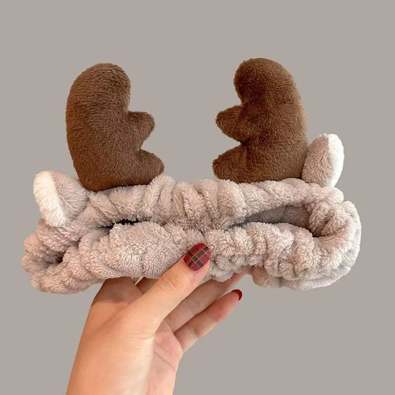 CuteHart Cute Cartoon Plush Face Wash Headband - Soft Cute Headbands for Skincare 1pc 可爱卡通毛绒洗脸发带柔软呵护肌肤