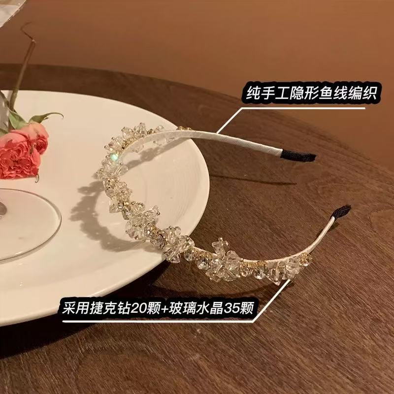 CuteHart Hair Headband - Luxurious Rhinestone Headband with Wave Design for a Glamorous Look 1pc 轻奢水钻波浪发箍呈现精致闪耀造型