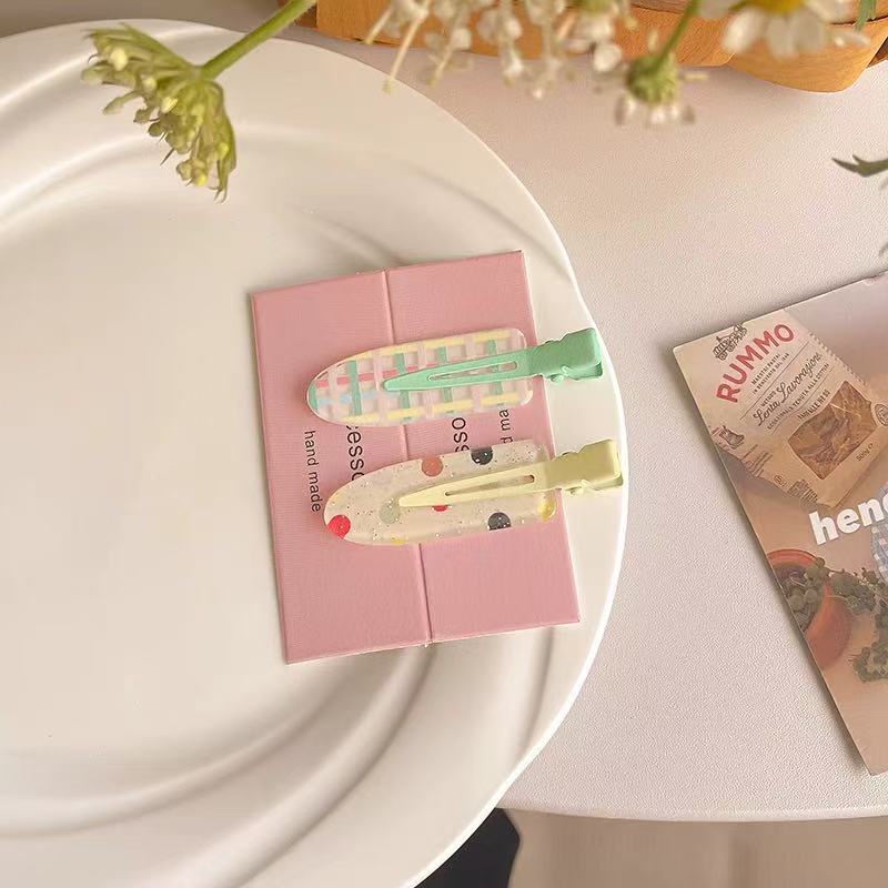 CuteHart Juice-Inspired Cute Hair Clip - Fun and Stylish Bangs Hair Clip for a Sweet Look 2pcs 可爱果汁无痕发夹为发型增添俏皮甜美的感觉