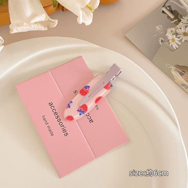 CuteHart Juice-Inspired Cute Hair Clip - Fun and Stylish Bangs Hair Clip for a Sweet Look 2pcs 可爱果汁无痕发夹为发型增添俏皮甜美的感觉