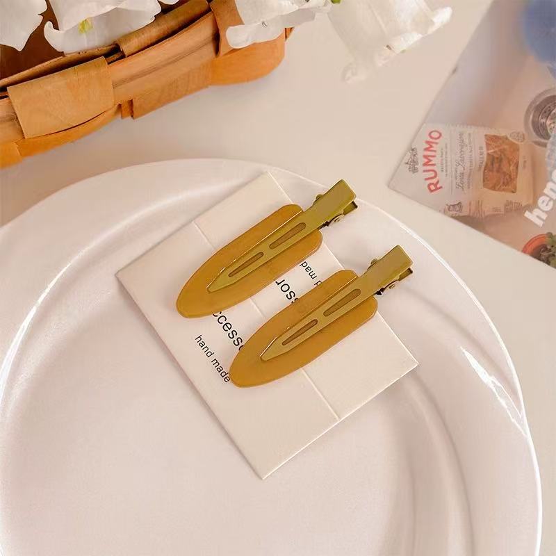 CuteHart Juice-Inspired Cute Hair Clip - Fun and Stylish Bangs Hair Clip for a Sweet Look 2pcs 可爱果汁无痕发夹为发型增添俏皮甜美的感觉