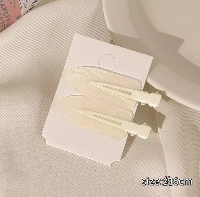 CuteHart Juice-Inspired Cute Hair Clip - Fun and Stylish Bangs Hair Clip for a Sweet Look 2pcs 可爱果汁无痕发夹为发型增添俏皮甜美的感觉