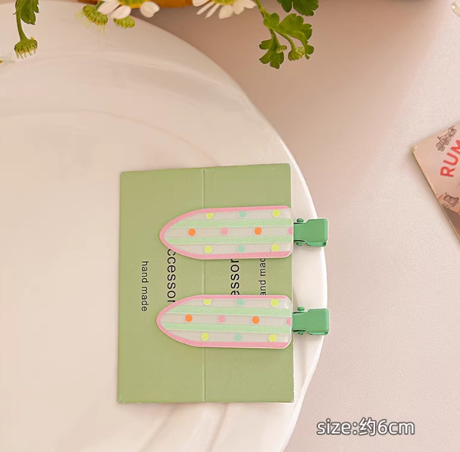 CuteHart Juice-Inspired Cute Hair Clip - Fun and Stylish Bangs Hair Clip for a Sweet Look 2pcs 可爱果汁无痕发夹为发型增添俏皮甜美的感觉