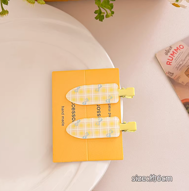 CuteHart Juice-Inspired Cute Hair Clip - Fun and Stylish Bangs Hair Clip for a Sweet Look 2pcs 可爱果汁无痕发夹为发型增添俏皮甜美的感觉