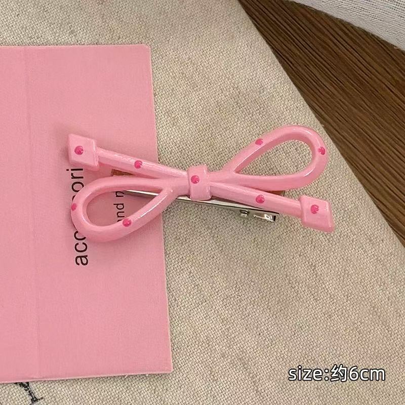CuteHart Polka Dot Bow Hair Clip - Sweet and Chic Hair Accessory for Everyday Style 2pcs 波点蝴蝶结发夹甜美时尚的日常发饰