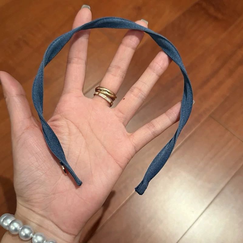 CuteHart Womens Headband - Elegant Fabric Spiral Headband for a Stylish and Graceful Appearance 1pc 丝带螺旋发箍展现女性优雅气质