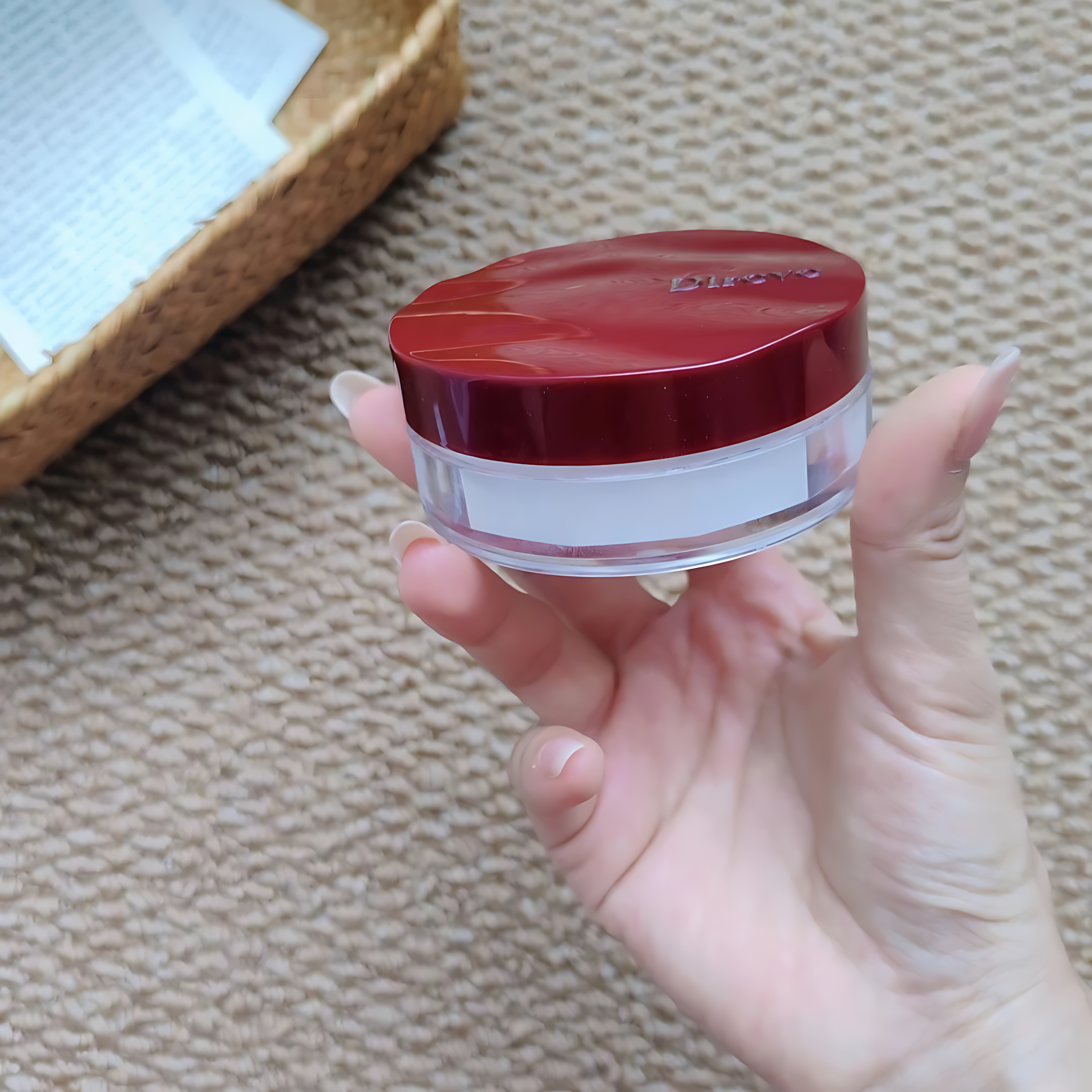 DIROVO Angora Red Limited Cloud Mist Loose Powder 2.0 8g 蒂洛薇安哥拉红限定云雾水散粉2.0