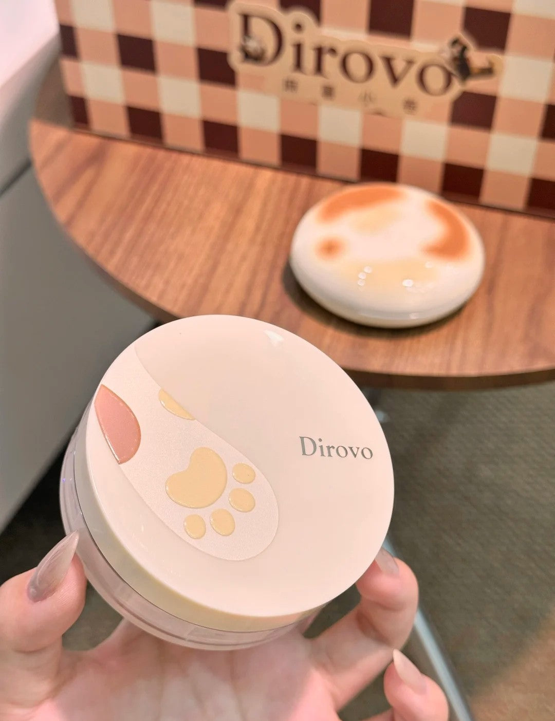 Dirovo × Mochi Roll Limited Edition Cute Pet Series Cloud Water Loose Powder 8g 蒂洛薇×麻薯小卷限定萌宠系列云雾水散粉