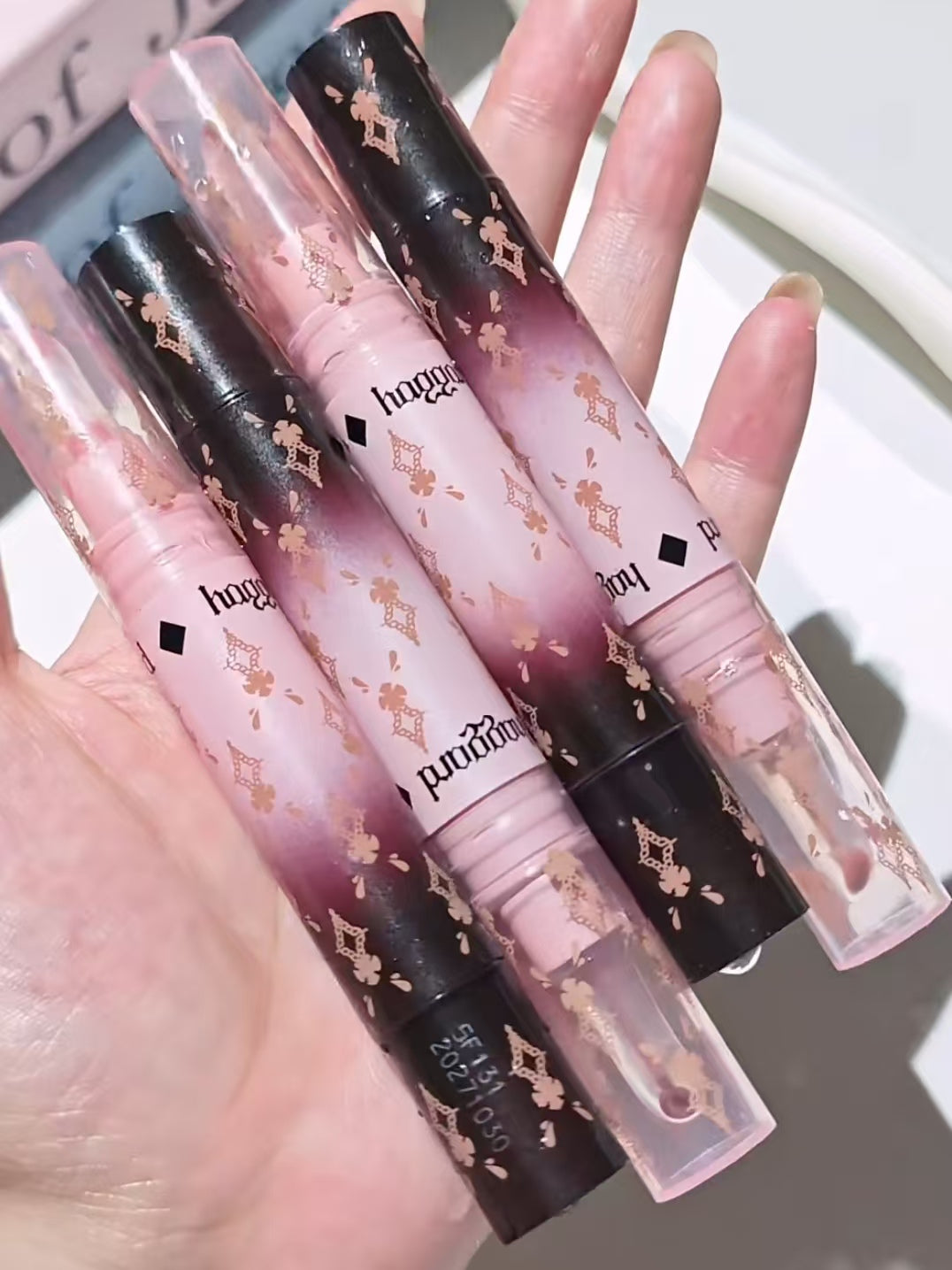 HAGGARD Emo Monster Glossy Lip Serum 3.5g 黑烬伊莫怪兽系列精华水唇蜜