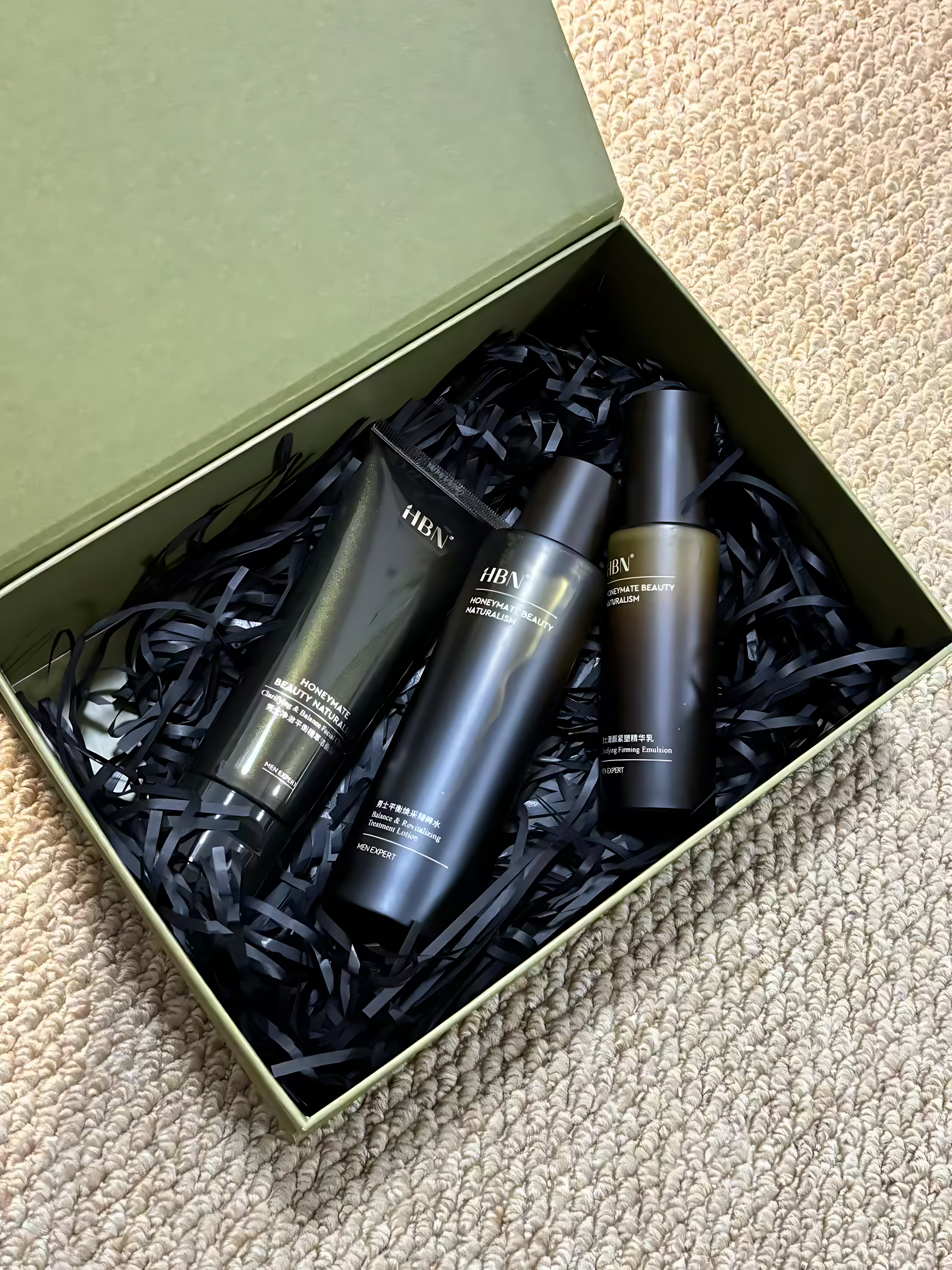 HBN Men's Clarifying & Balance Facial Cleanser 100g HBN男士净澈平衡精粹洁面凝霜
