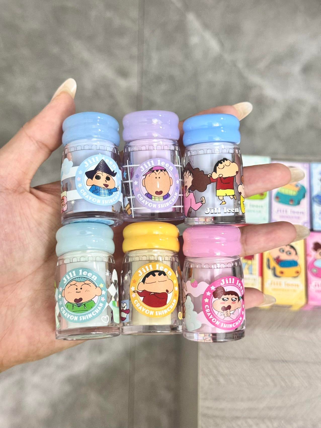 JILL LEEN × Crayon Shinchan Hydrating Glowing Essence Lip Gloss 2.5g 玖丽×蜡笔小新联名款盈润水光精华唇蜜