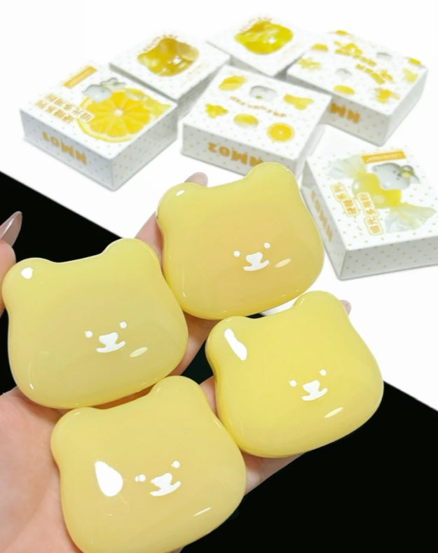 Leemember Hard Candy Bear Satin Multi-Purpose Powder 5g 荔树小熊硬糖系列缎光多用粉