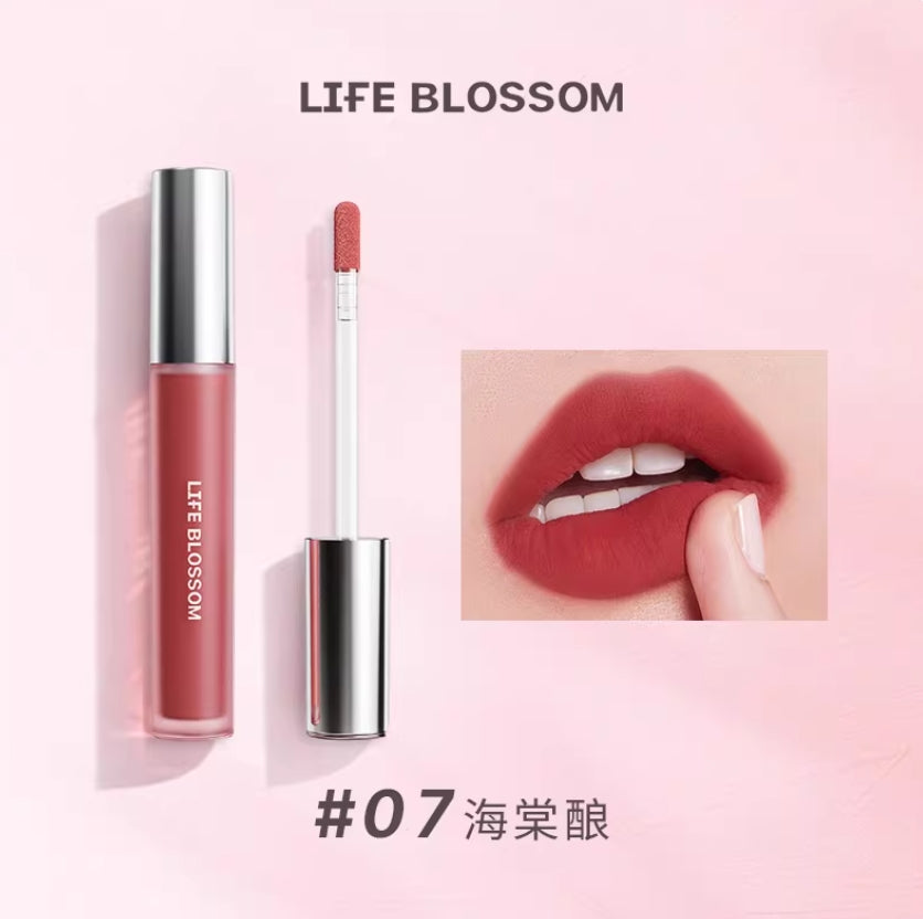 Tiktok/Douyin Hot Life Blossom Velvet Cloud Lip Mousse 3.5g 【Tiktok抖音爆款】绽界绒雾云朵唇泥