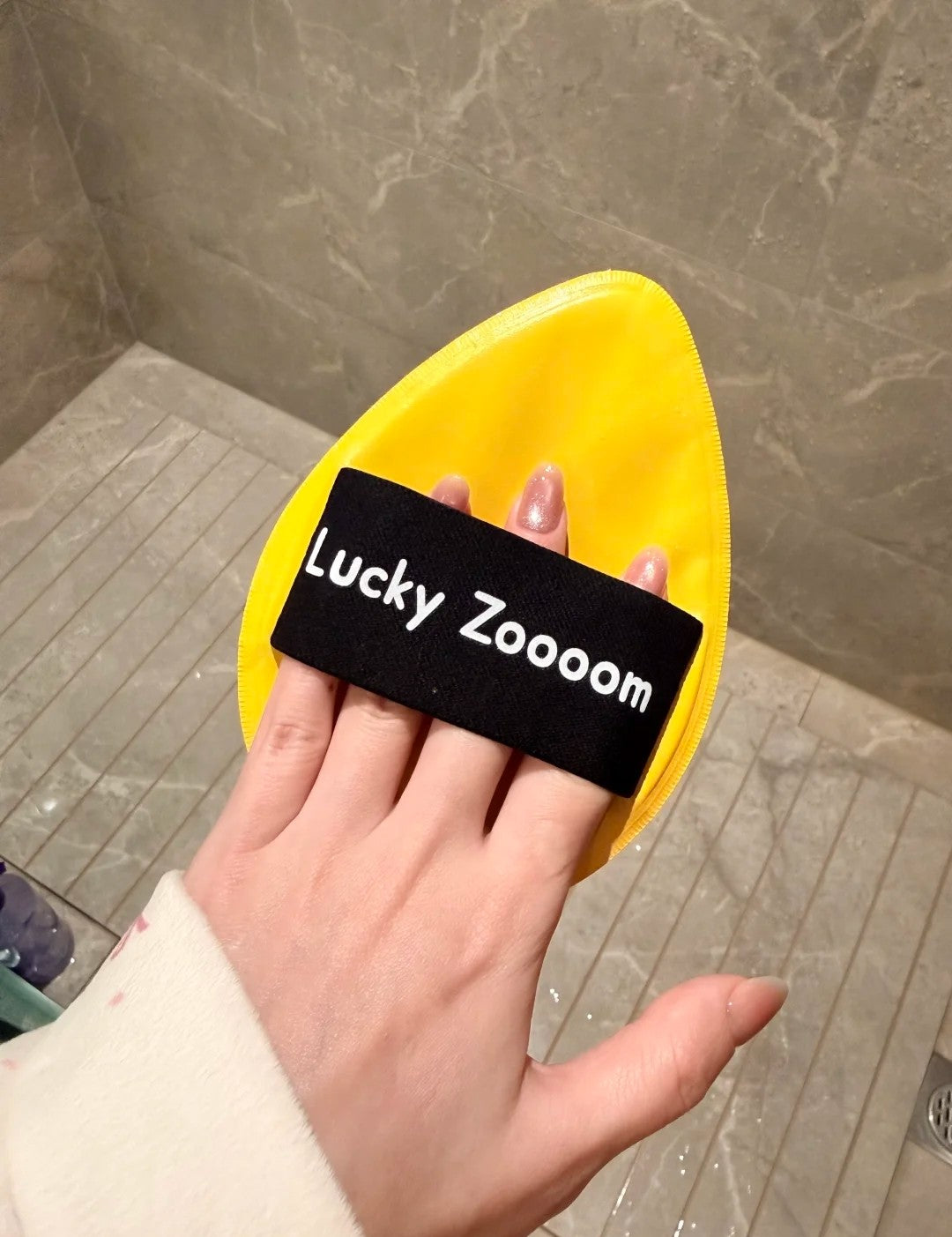 Luckyzoooom Body Lotion Applicator 1pc 鹿踪身体乳的扑