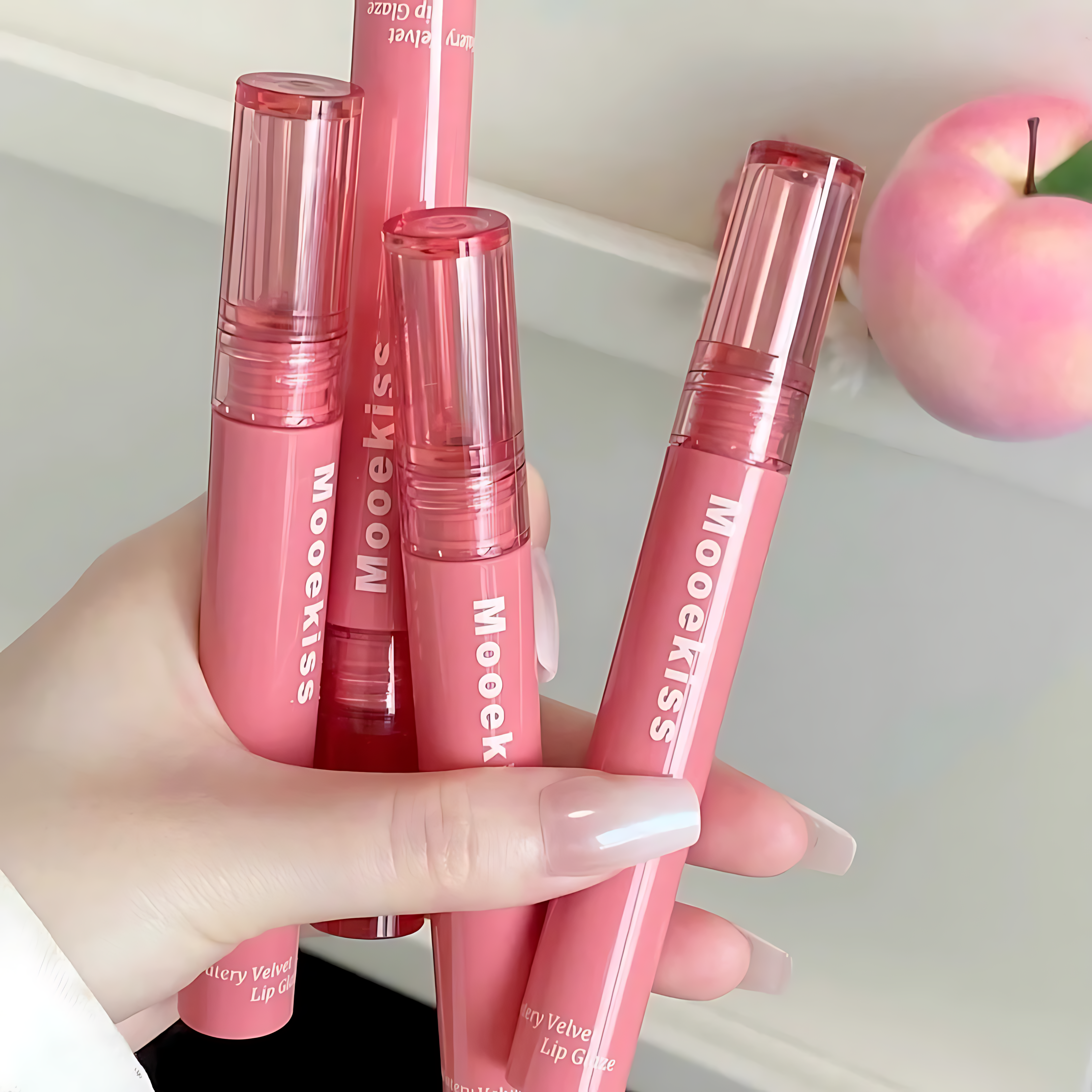 MOOEKISS Watery Velvet Lip Glaze 2g 木柯诗水绒光唇釉