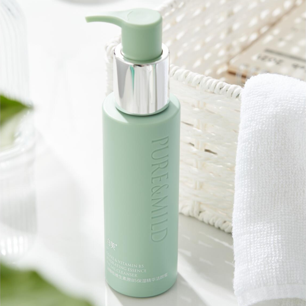 PURE&MILD Olive Vitamin B5 Hydrating Essence Facial Cleanser 120ml 泊美油橄榄维生素原B5保湿精华洁颜蜜