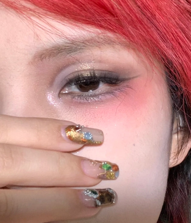 Perfect Diary Explorer Twelve Color Eyeshadow Palette 14g 完美日记探险家十二色眼影盘